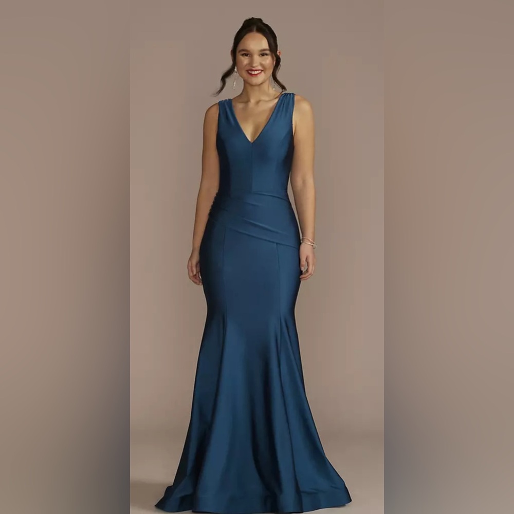 Galina Signature Elegant Calypso Long Gown NWT Size 2